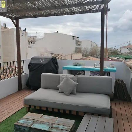 Nyaraló Elia A